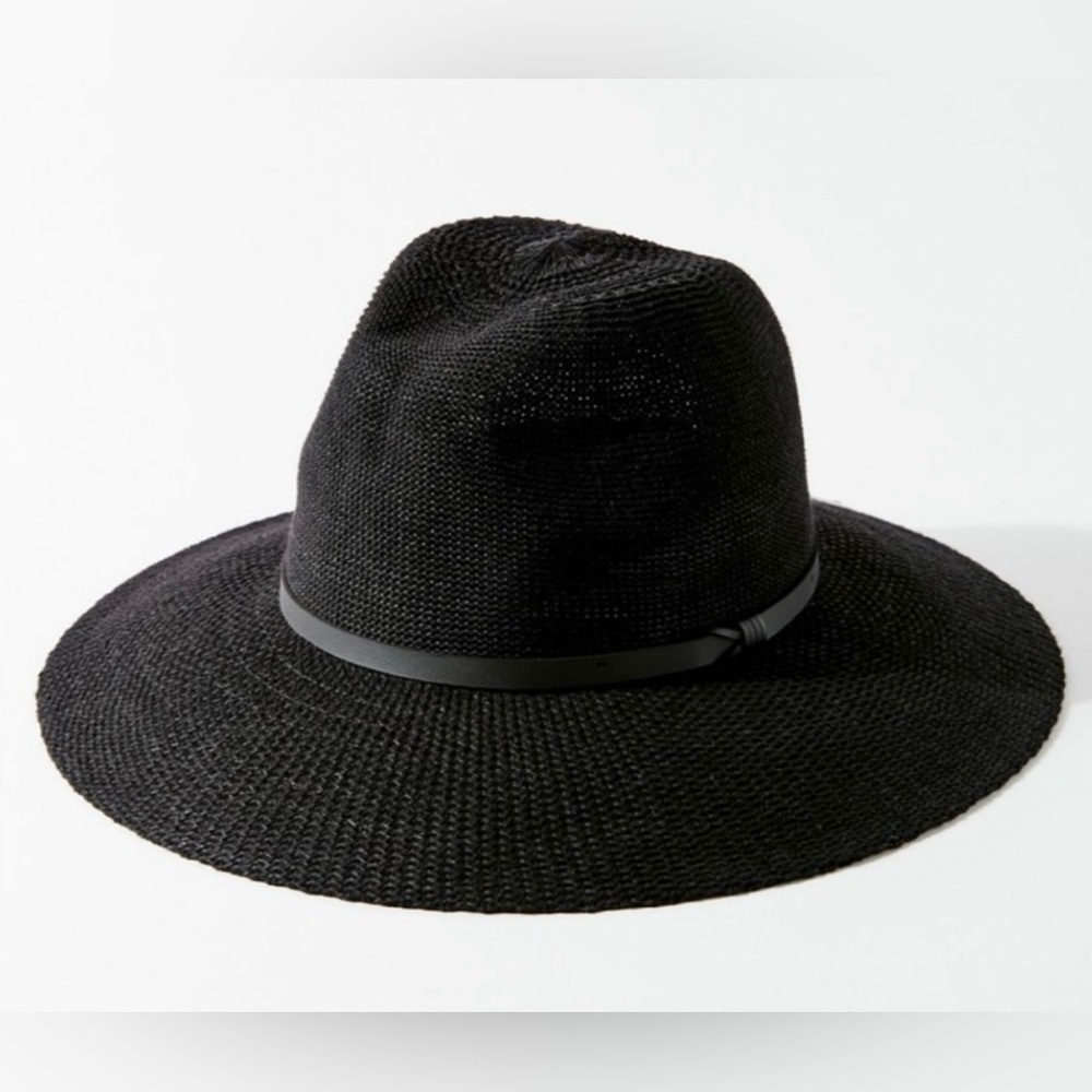 Urban Outfitters Nubby Flat Wide Brim Hat NWOT